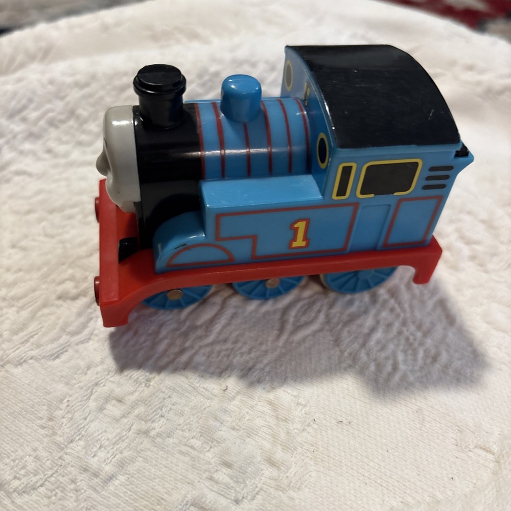 Vintage (2004) Thomas & Friends TOMY Mid Sized Thomas Engine 3 3/4" L x 2 1/2" H
